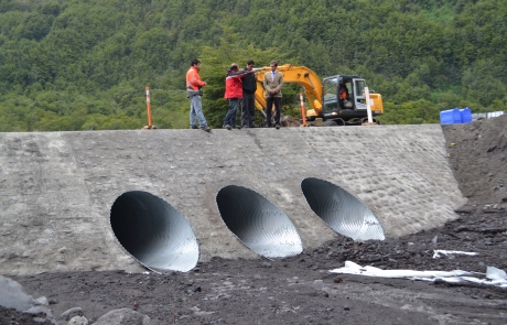 Avanzan obras viales en Sector Ensenada- Petrohué